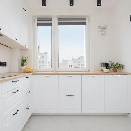 Goplanska Stylish With Balcony By Renters アパート